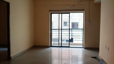 Living Room Image of 896 Sq.ft 2 BHK Apartment / Flat for rent in Eden Tolly Lakeside, Kabardanga Kolkata for Rs. 13000