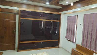 Bedroom Image of 3195 Sq.ft 4 BHK Apartment / Flat for rent in Sheladia Prayag Residency, Bodakdev Ahmedabad for Rs. 115000