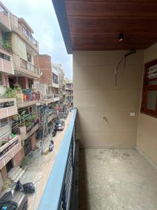 Balcony Image of 720 Sq.ft 2 BHK Builder Floor for rent in Mukherjee Nagar New Delhi for Rs. 31000