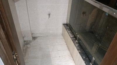 Balcony Image of 540 Sq.ft 2 BHK Builder Floor for sale in Laxmi Nagar New Delhi for Rs. 5500000