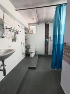 Bathroom Image of 3500 Sq.ft 5 BHK Apartment / Flat for sale in Ambuja Udita, Santoshpur Kolkata for Rs. 31000000
