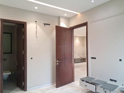 Bedroom Image of 1800 Sq.ft 3 BHK Builder Floor for sale in DDA GH 8 LIG Flats, Paschim Vihar New Delhi for Rs. 34100000