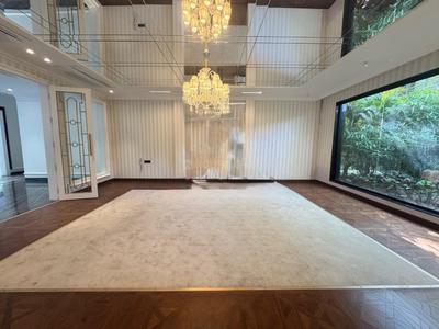 Bedroom Image of 43560 Sq.ft 6 BHK Farm House for sale in DLF Farms New Delhi for Rs. 550000000