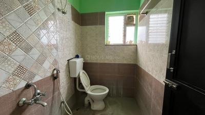 Bathroom Image of 983 Sq.ft 2 BHK Apartment / Flat for sale in Ramachanadra Nagar Tiruchirappalli for Rs. 5400000