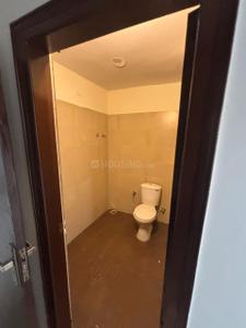 Bathroom Image of 1800 Sq.ft 3 BHK Apartment / Flat for sale in Bajwa Sunny Heights, Kharar Mohali for Rs. 6500000