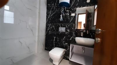 Bathroom Image of 1800 Sq.ft 3 BHK Builder Floor for sale in Saket New Delhi for Rs. 13000000