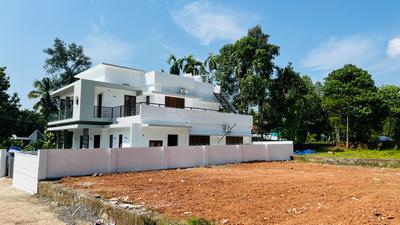Image of 1742 Sq.ft Residential Plot / Land for sale in Kakkanad, Kochi for Rs. 450000