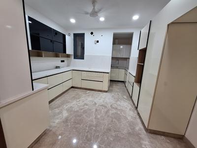 Kitchen Image of 1999 Sq.ft 3 BHK Builder Floor for sale in Mansarover Garden New Delhi for Rs. 45000000