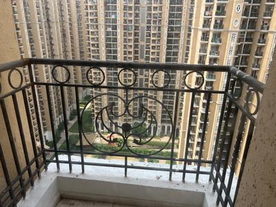 Balcony Image of 1000 Sq.ft 2.5 BHK Apartment / Flat for sale in Prateek Grand City, Siddharth Vihar Ghaziabad for Rs. 11500000