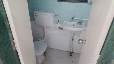 Bathroom Image of 630 Sq.ft 1 BHK Apartment / Flat for rent in Ganesh Nakshatram, Dhayari Pune for Rs. 15000