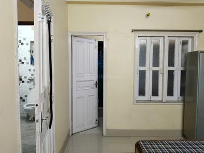 Bedroom Image of 900 Sq.ft 2 BHK Apartment / Flat for rent in Moore Avenue Apartment, Ashok Nagar Kolkata for Rs. 25000