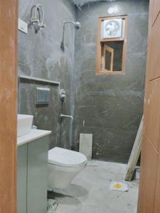 Common Bathroom Image of 1200 Sq.ft 3 BHK Apartment / Flat for sale in Neb Sarai New Delhi for Rs. 7000000