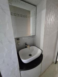 Image of 700 Sq.ft 2 BHK Apartment / Flat for rent in Kandivali East, Mumbai for Rs. 44000