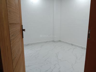 Bedroom Image of 700 Sq.ft 2 BHK Apartment / Flat for sale in Khanpur New Delhi for Rs. 3800000
