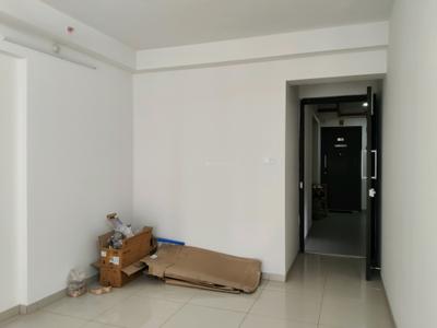 Living Room Image of 900 Sq.ft 2 BHK Apartment / Flat for rent in Raunak Unnathi Woods, Kasarvadavali Thane for Rs. 25000
