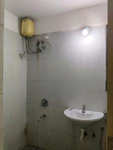 Common Bathroom Image of 909 Sq.ft 2 BHK Apartment / Flat for sale in Lodha Casa Rio, Palava Phase 1 Thane for Rs. 5200000