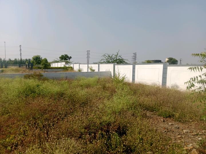 Loni Kalbhor Main Image 1