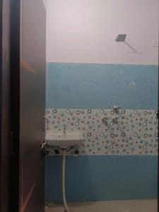 Common Bathroom Image of 170 Sq.ft 1 RK Builder Floor for rent in Pitampura New Delhi for Rs. 8000