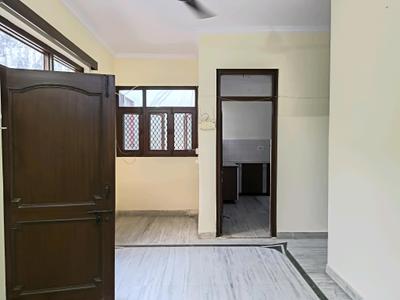 Living Room Image of 1678 Sq.ft 2 BHK Builder Floor for rent in Vaishali Ghaziabad for Rs. 25000