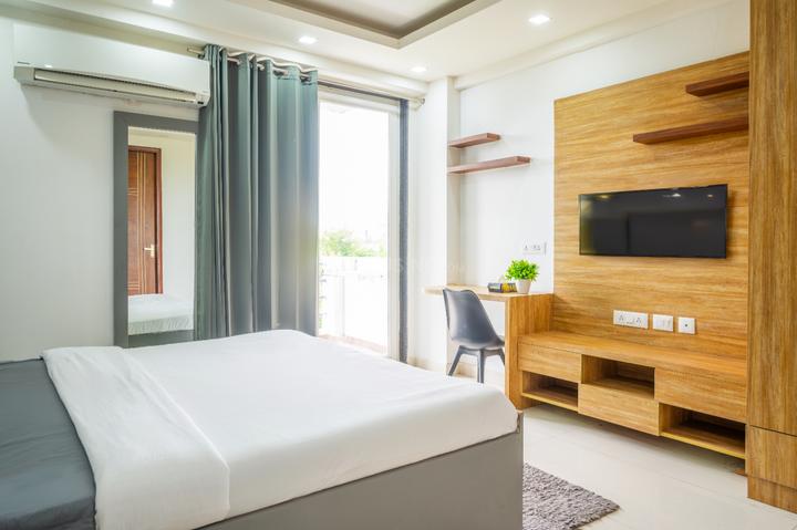 Housr 28 Galleria Bedroom 1