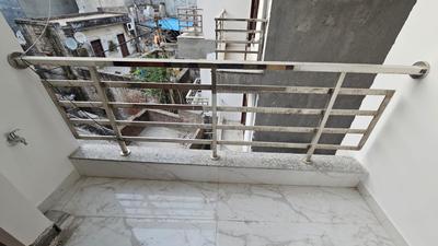 Balcony Image of 900 Sq.ft 2 BHK Independent House for sale in Sun Freedom Fighter Floors, Saket New Delhi for Rs. 7000000