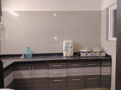 Kitchen Image of 950 Sq.ft 2 BHK Apartment / Flat for rent in Pacifica San Martin, Atladara Vadodara for Rs. 20000