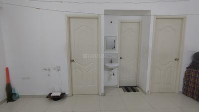 Bedroom Image of 915 Sq.ft 3 BHK Apartment / Flat for rent in Urbanrise Revolution One, Padur Chennai for Rs. 27000