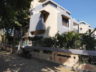 Image of 3565 Sq.ft 4 BHK Independent House for sale in South Bopal, Ahmedabad for Rs. 42100000