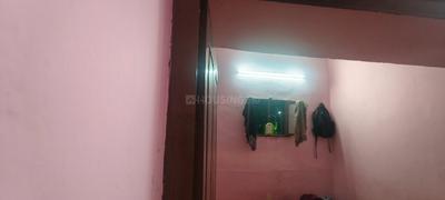 Bedroom Image of 250 Sq.ft 1 BHK Builder Floor for rent in Koyambedu Chennai for Rs. 7500
