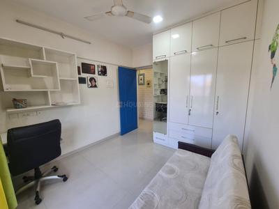Bedroom Image of 1084 Sq.ft 2 BHK Apartment / Flat for sale in Mayfair Hillcrest, Vikhroli West Mumbai for Rs. 18500000