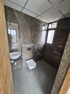 Bathroom Image of 2880 Sq.ft 4 BHK Apartment / Flat for rent in Keshav Elitus, Randesan Gandhinagar for Rs. 40000