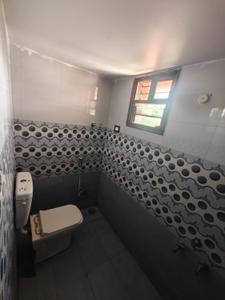 Bathroom Image of 1250 Sq.ft 1 BHK Independent House for rent in Nirman Nagar Chandrapur for Rs. 9000