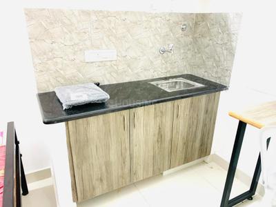 Kitchen Image of 450 Sq.ft 1 RK Studio for rent in Halasuru Bengaluru for Rs. 20000