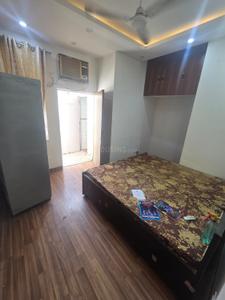 Bedroom Image of 400 Sq.ft 1 BHK Builder Floor for rent in Old Double Storey, Lajpat Nagar New Delhi for Rs. 26000