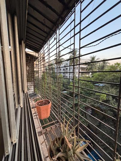 Balcony Image of Umesh PG in Bandra East, Mumbai