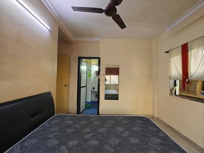 Bedroom Image of 1195 Sq.ft 2 BHK Apartment / Flat for sale in Goregaon West Mumbai for Rs. 22500000