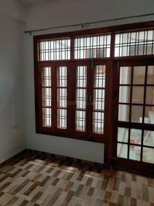 Bedroom Image of 1600 Sq.ft 2 BHK Builder Floor for rent in Indira Nagar Lucknow for Rs. 18000