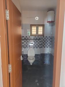 Bathroom Image of 1300 Sq.ft 2 BHK Apartment / Flat for rent in Kasturi Nagar Bengaluru for Rs. 40000