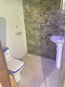Bathroom Image of 1200 Sq.ft 2 BHK Apartment / Flat for rent in Khanpur Mohali for Rs. 18000