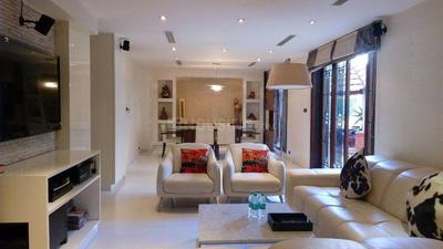 Hall Image of 5200 Sq.ft 3.5 BHK Duplex for sale in Benson Town Bengaluru for Rs. 75000000