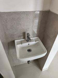 Bathroom Image of 550 Sq.ft 1 BHK Apartment / Flat for sale in Ashar Arize, Kalwa Thane for Rs. 8500000