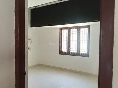 Bedroom Image of 1500 Sq.ft 3 BHK Independent House for rent in Thiruvanmiyur Chennai for Rs. 45000