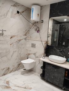 Bathroom Image of 2500 Sq.ft 4 BHK Independent House for sale in Sector 14 Gurgaon for Rs. 45000000