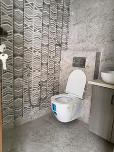 Common Bathroom Image of 1995 Sq.ft 3 BHK Apartment / Flat for sale in Bestech Park View Sanskruti, Sector 92 Gurgaon for Rs. 22000000