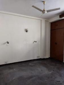 Bedroom Image of 1800 Sq.ft 2 BHK Builder Floor for rent in Sarvapriya Vihar New Delhi for Rs. 75000