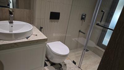 Image of 2400 Sq.ft 4 BHK Apartment / Flat for sale in Hubtown Seasons, Chembur, Mumbai for Rs. 92100000
