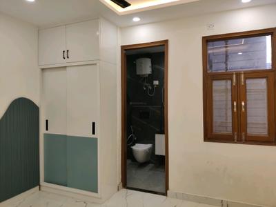Bedroom Image of 1050 Sq.ft 2 BHK Apartment / Flat for sale in Lal Kuan Ghaziabad for Rs. 4665000