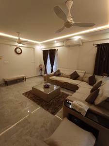 Hall Image of 2500 Sq.ft 3 BHK Apartment / Flat for rent in Richmond Town Bengaluru for Rs. 120000