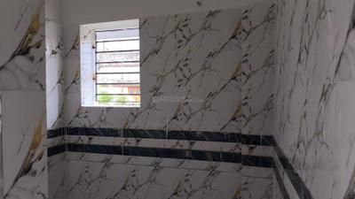 Bathroom Image of 450 Sq.ft 1 BHK Apartment / Flat for sale in Paschim Putiary Kolkata for Rs. 1700000
