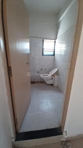 Bathroom Image of 1600 Sq.ft 3 BHK Apartment / Flat for rent in Vallabh Vidhyanagar Anand for Rs. 11000